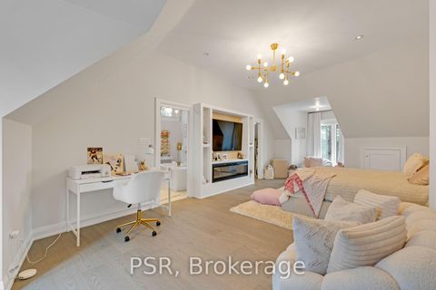 Photo 19 at 140 Ravendale Court, Kleinburg, Vaughan