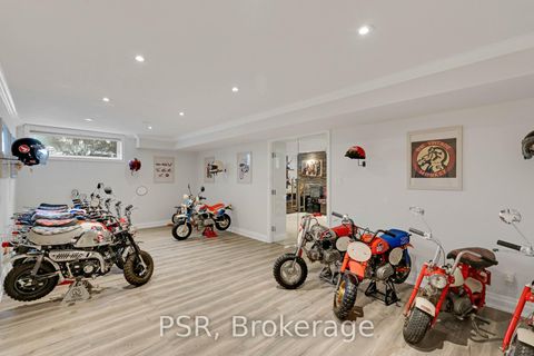 Photo 31 at 140 Ravendale Court, Kleinburg, Vaughan