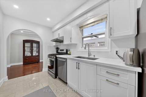 Photo 13 at 49 Winstanly Crescent, Malvern, Toronto