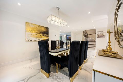 Photo 7 at 78 Charing Crescent, Aurora Highlands, Aurora