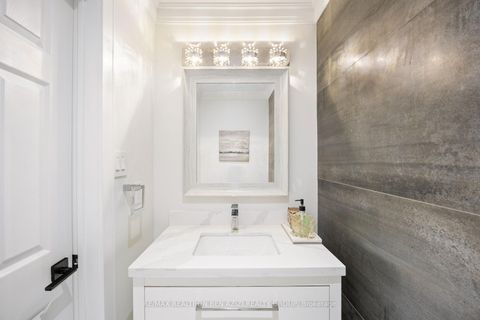 Photo 15 at 78 Charing Crescent, Aurora Highlands, Aurora