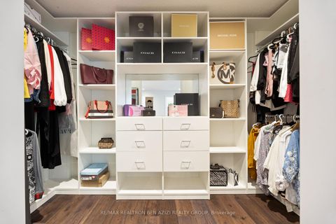 Photo 22 at 78 Charing Crescent, Aurora Highlands, Aurora