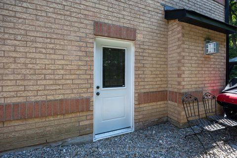 Photo 38 at 78 Charing Crescent, Aurora Highlands, Aurora