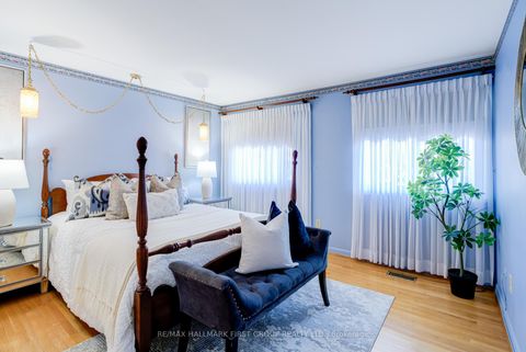 Photo 14 at 48 Ravencliff Crescent, Sullivan, Toronto