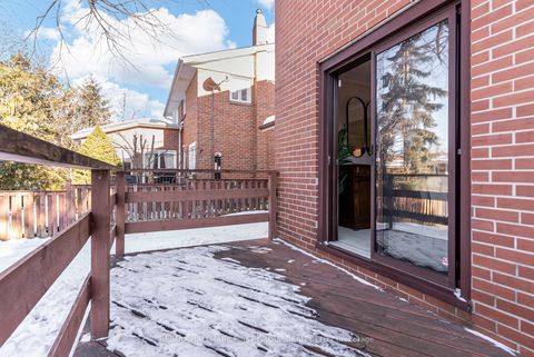 Photo 22 at 48 Ravencliff Crescent, Sullivan, Toronto