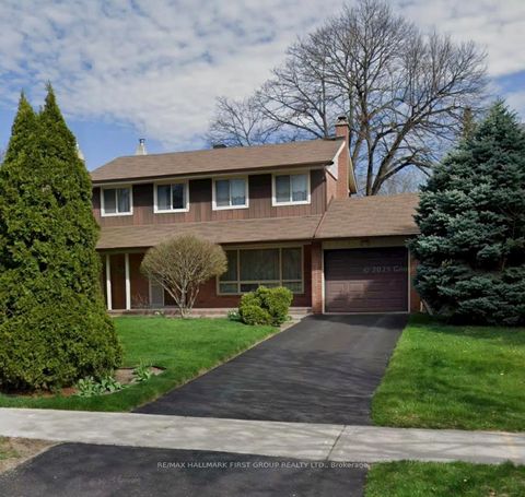 Photo 25 at 48 Ravencliff Crescent, Sullivan, Toronto