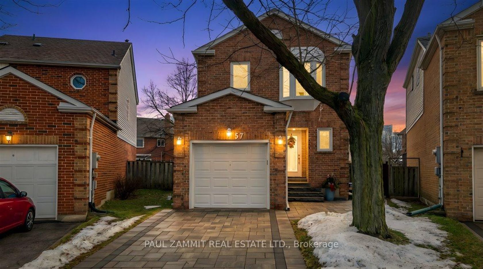 57 Glenmanor Way, Yorkhill, Vaughan photo number 2