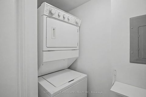 Photo 18 at 616 - 1000 King Street W, Niagara, Toronto