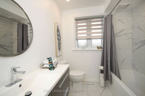 Photo 22 at 29 Shamokin Drive, Donalda, Toronto