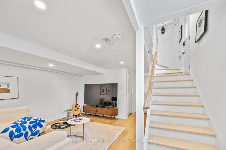 Photo 23 at 114 Glenvale Boulevard, Leaside, Toronto