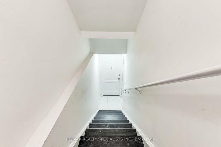 Photo 30 at 602 Queen Mary Drive, Northwest Brampton, Brampton