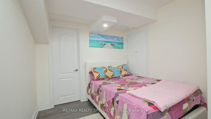 Photo 37 at 602 Queen Mary Drive, Northwest Brampton, Brampton