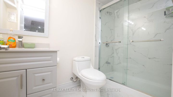 Photo 39 at 602 Queen Mary Drive, Northwest Brampton, Brampton