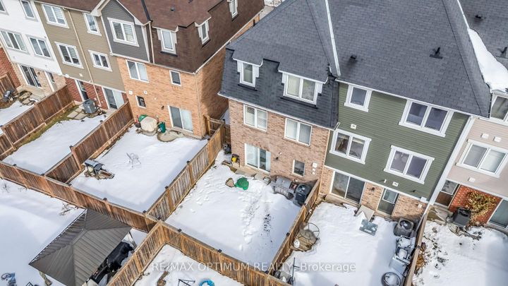 Photo 31 at 80 Memory Lane, Northwest Brampton, Brampton