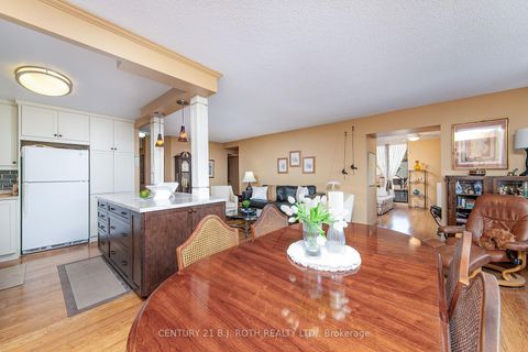 Photo 11 at 301 - 181 Collier Street, North Shore, Barrie