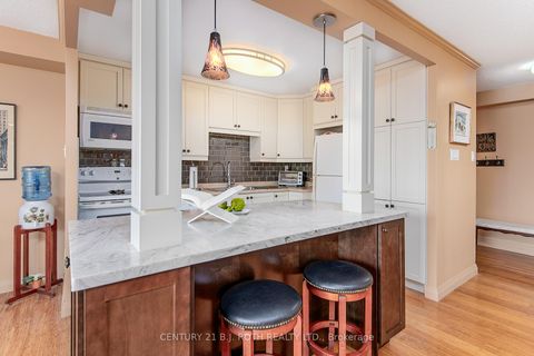 Photo 15 at 301 - 181 Collier Street, North Shore, Barrie