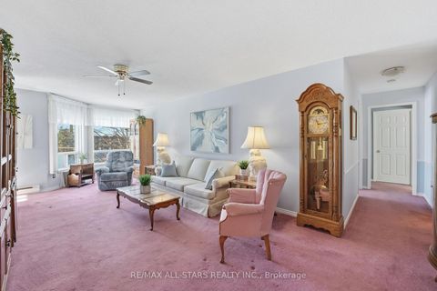 Photo 9 at 301 - 111 Grew Boulevard, Sutton & Jackson's Point, Georgina