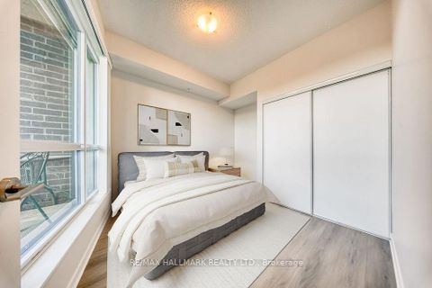 Photo 8 at 302 - 3237 Bayview Avenue, Steeles, Toronto