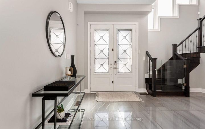 Photo 43 at 9 Rolling Acres Drive, Northwest Brampton, Brampton