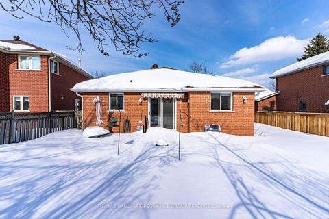 Photo 14 at 333 Cundles Road W, Northwest, Barrie