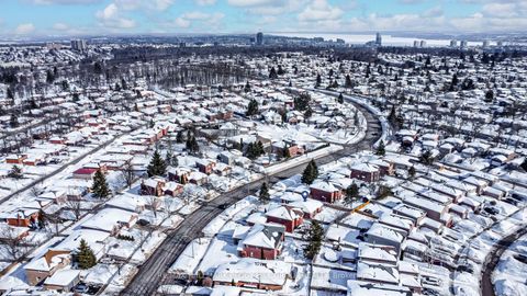 Photo 17 at 333 Cundles Road W, Northwest, Barrie