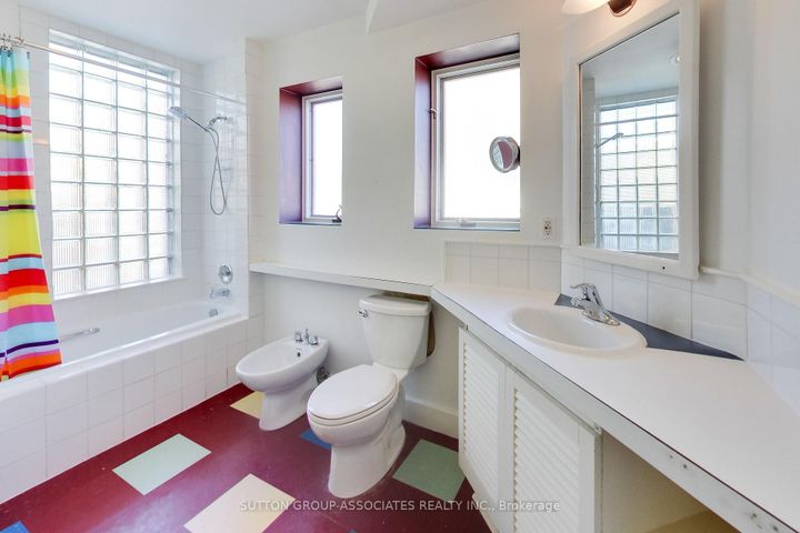 Photo 19 at 185 Major Street, University, Toronto