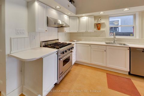 Photo 12 at 185 Major Street, University, Toronto