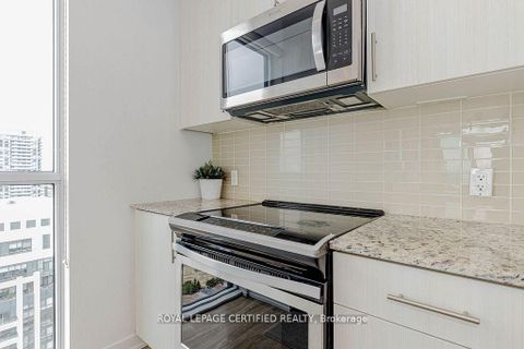 Photo 10 at 3212 - 4055 Parkside Village Drive, City Centre, Mississauga