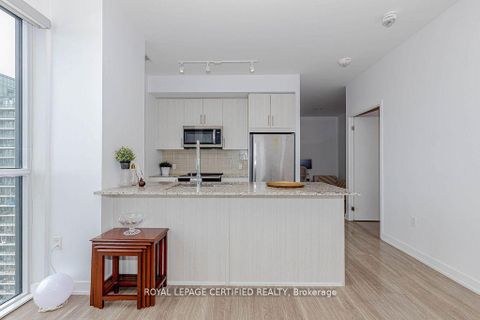 Photo 14 at 3212 - 4055 Parkside Village Drive, City Centre, Mississauga