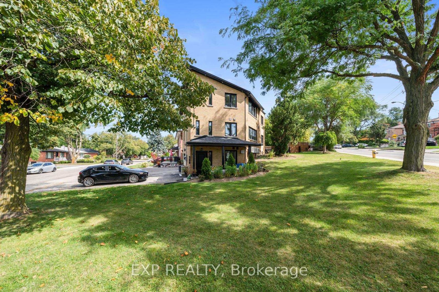 5 Brendwin Road, Smythe, Toronto 