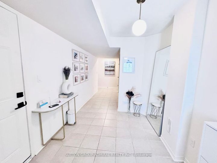 Photo 3 at 14 McGrath Avenue, Rural Richmond Hill, Richmond Hill