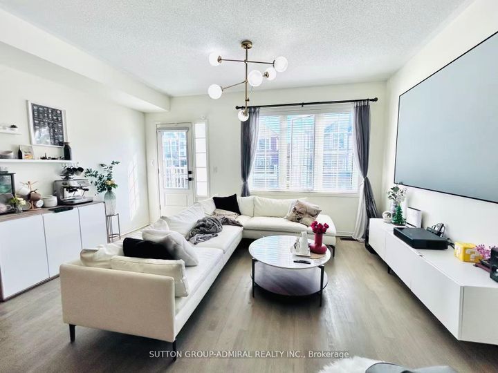 Photo 13 at 14 McGrath Avenue, Rural Richmond Hill, Richmond Hill