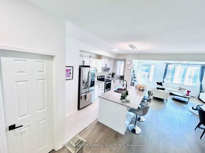 Photo 19 at 14 McGrath Avenue, Rural Richmond Hill, Richmond Hill