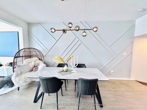 Photo 9 at 14 McGrath Avenue, Rural Richmond Hill, Richmond Hill