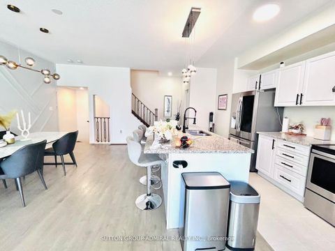 Photo 16 at 14 McGrath Avenue, Rural Richmond Hill, Richmond Hill