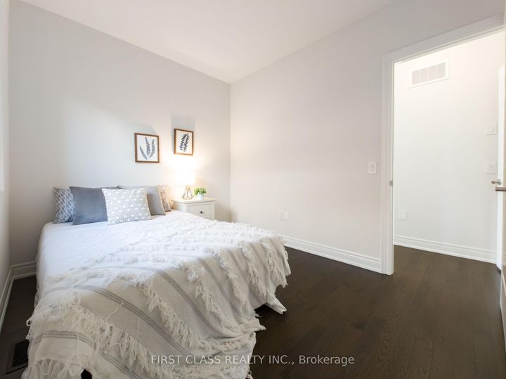 Photo 25 at 21 Albert Newell Drive, Cornell, Markham