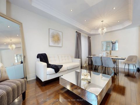 Photo 4 at 74 Foresta Drive, Vellore Village, Vaughan