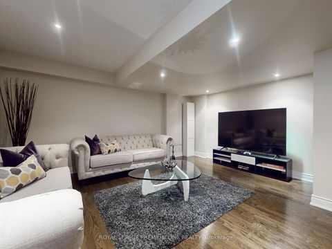 Photo 32 at 74 Foresta Drive, Vellore Village, Vaughan