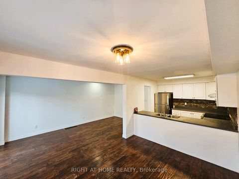 Photo 4 at 206 Fairwood Drive, Keswick South, Georgina