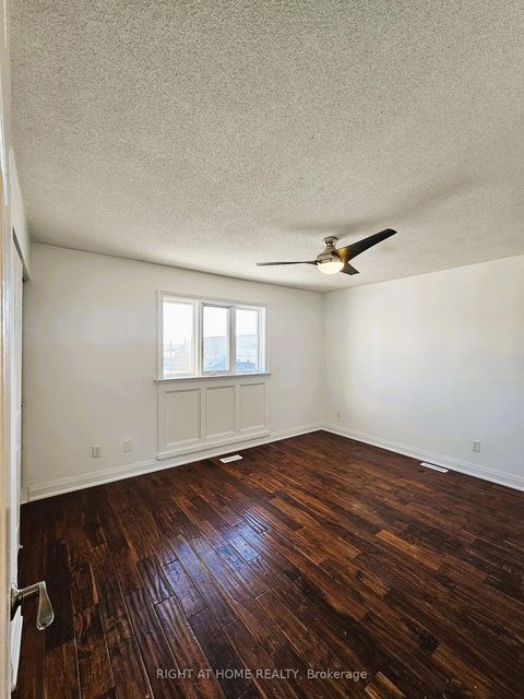 Photo 13 at 206 Fairwood Drive, Keswick South, Georgina