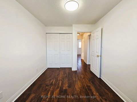 Photo 19 at 206 Fairwood Drive, Keswick South, Georgina