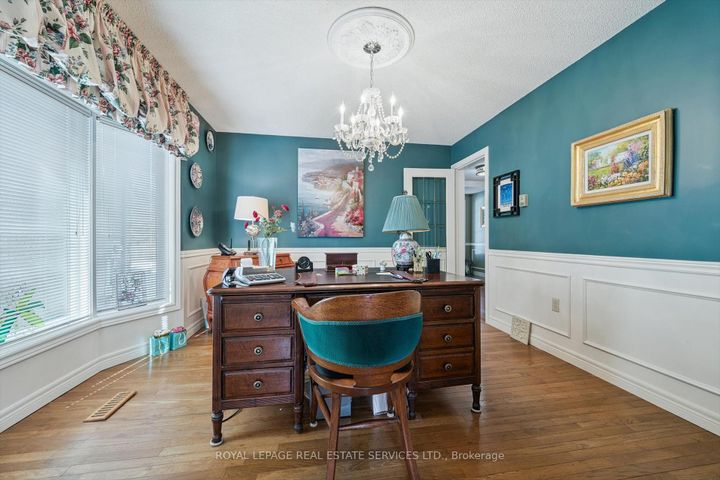 Photo 6 at 2020 Peak Place, RO River Oaks, Oakville