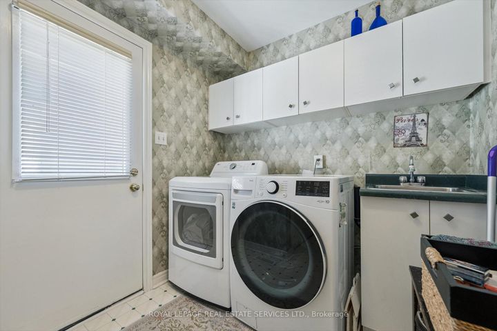 Photo 21 at 2020 Peak Place, RO River Oaks, Oakville