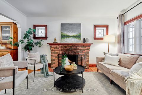 Photo 4 at 345 Kingswood Road, The Beaches, Toronto