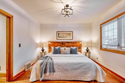 Photo 14 at 345 Kingswood Road, The Beaches, Toronto