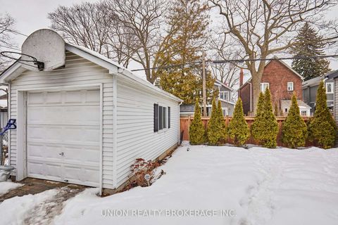 Photo 24 at 345 Kingswood Road, The Beaches, Toronto