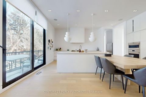 Photo 19 at 128 Anndale Drive, Willowdale East, Toronto