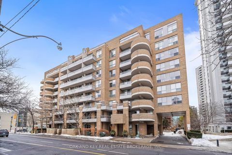 Photo 2 at 613 - 245 Davisville Avenue, Mount Pleasant West, Toronto