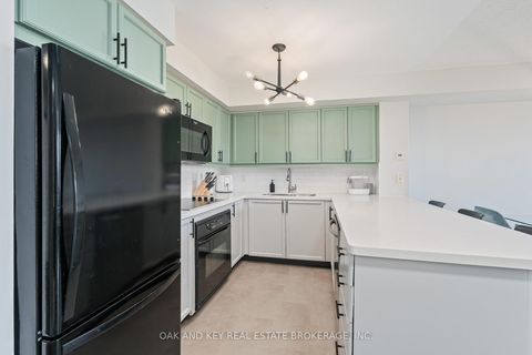 Photo 9 at 613 - 245 Davisville Avenue, Mount Pleasant West, Toronto