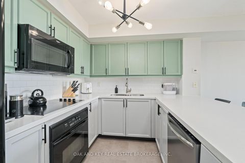 Photo 10 at 613 - 245 Davisville Avenue, Mount Pleasant West, Toronto